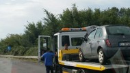 Pontina, auto in fiamme