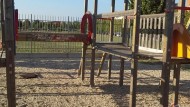 Bambina si fa male al parco di via Francia