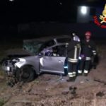 Incidente tra due auto in via Fossignano, perde la vita un giovane