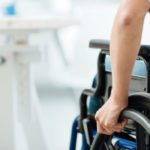 Disabilità gravissima, le modalità per ricevere assegni e contributi di cura.
